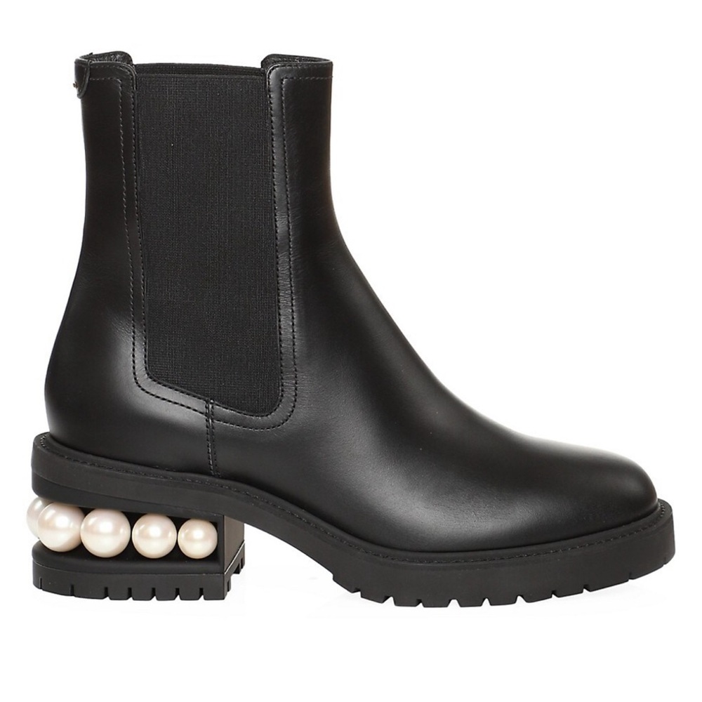 Nicholas Kirkwood

Leather Bead-Trim Chelsea Boots